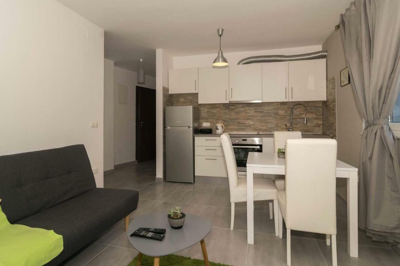Apartmani Marinovic 자다르 외부 사진